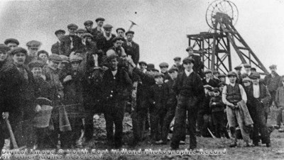 Coal Picking during the miners strike